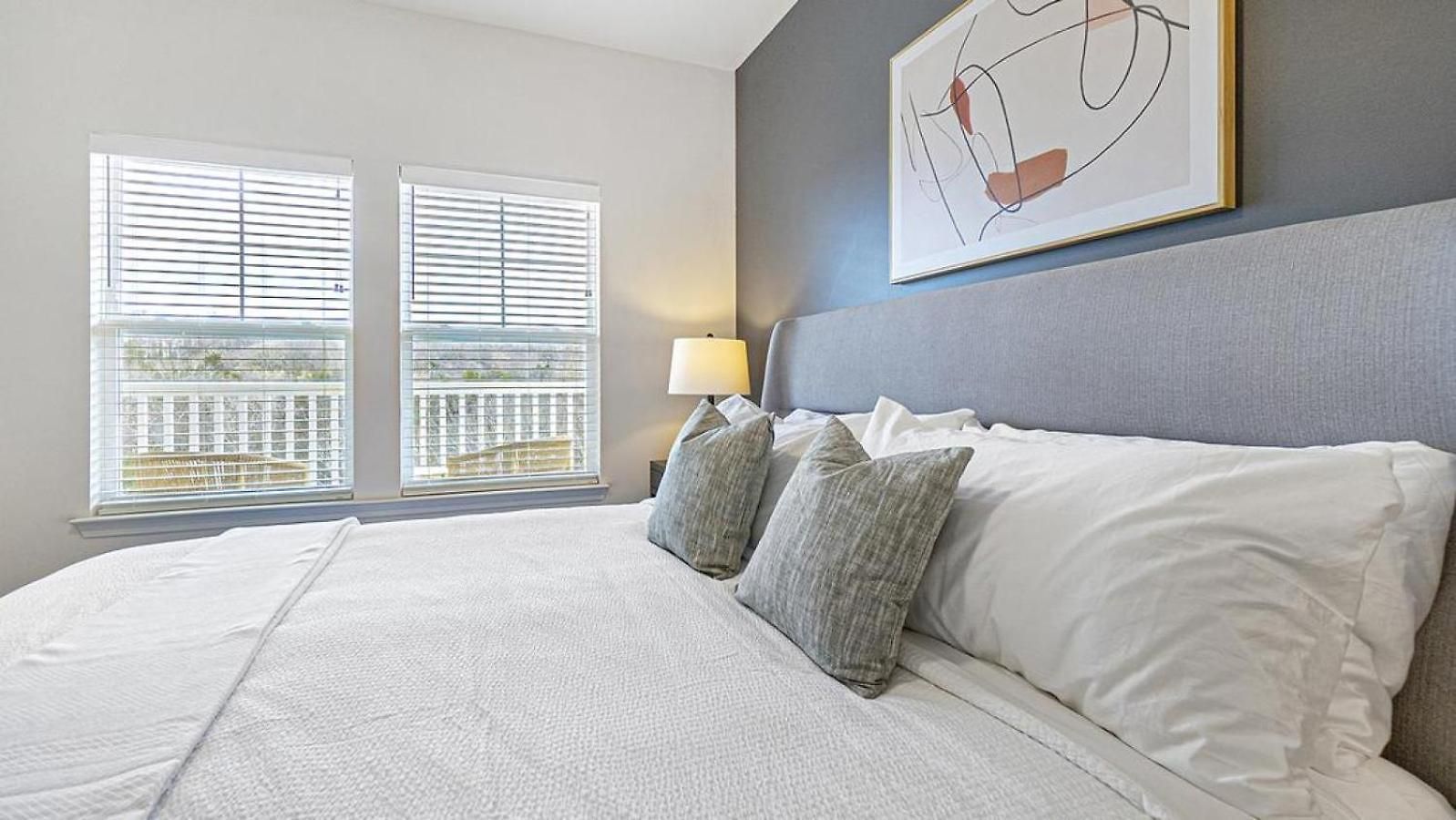 Landing Modern With Amazing Amenities * Nashville