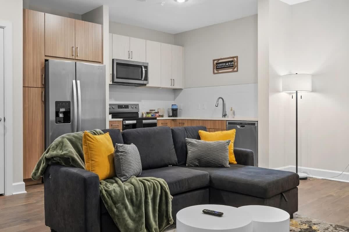 Modern 1br Walk To Gulch And Broadway * Nashville