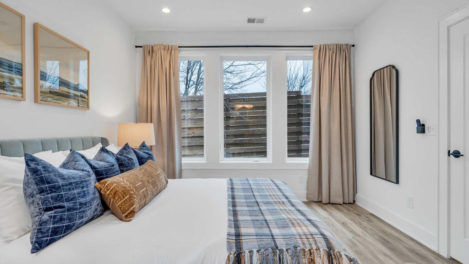 Rooftop Nights In - 3br - Office