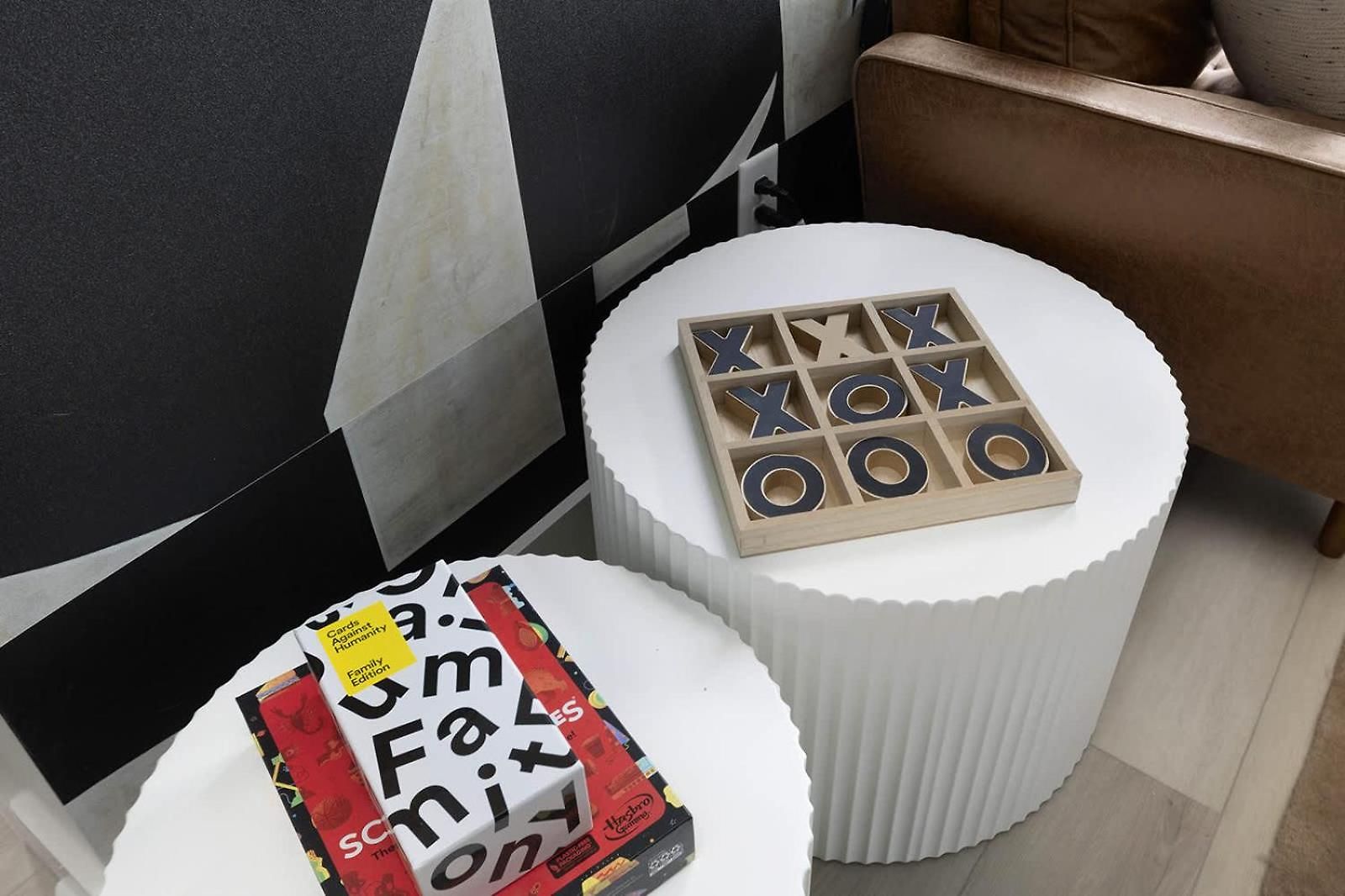 Kays Hideaway - Stylish Steps To Dining Apartment *