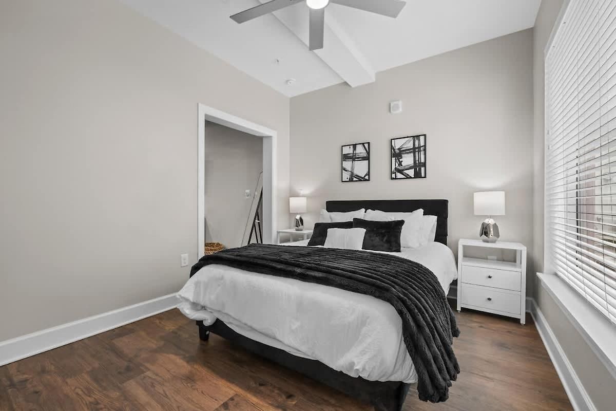Modern 1br Walk To Gulch And Broadway Apartment *