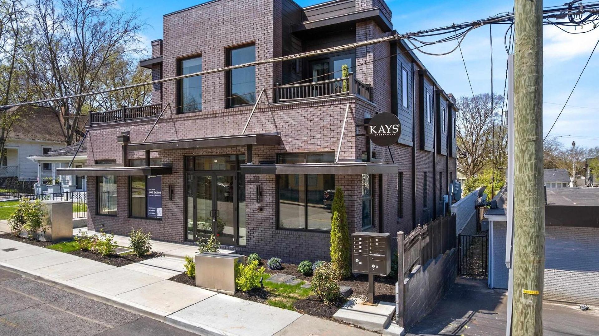 Kays Hideaway - Stylish Steps To Dining *