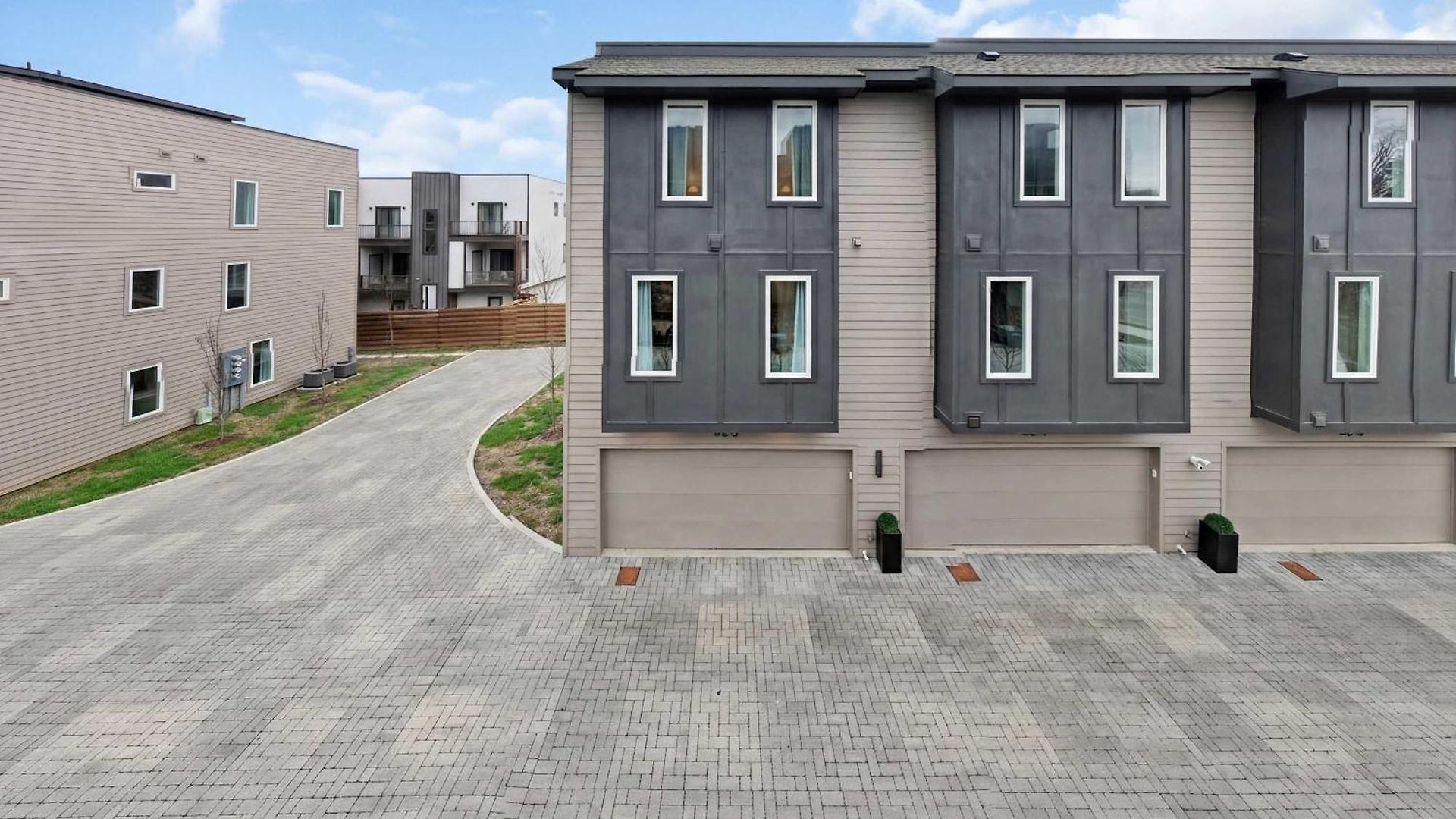 Rooftop Nights In - 3br - Office * Nashville