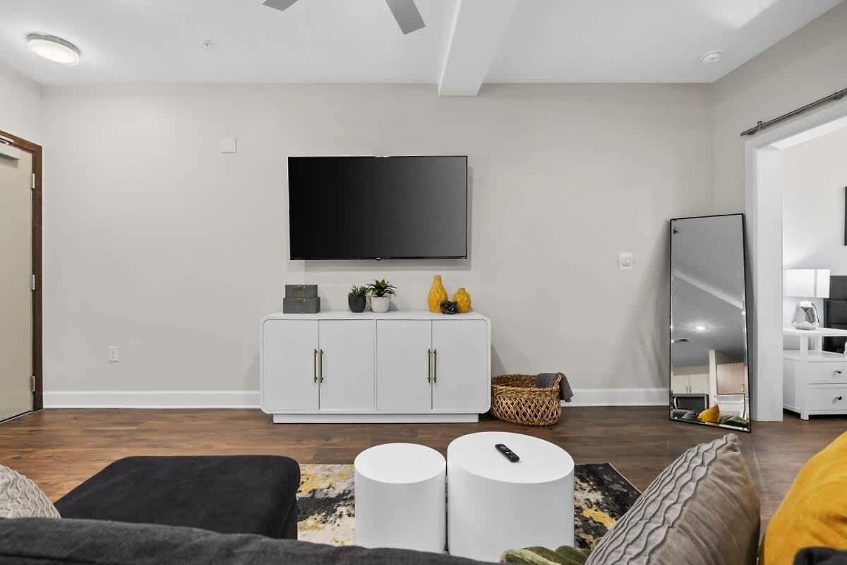 Apartment Modern 1br Walk To Gulch And Broadway Nashville