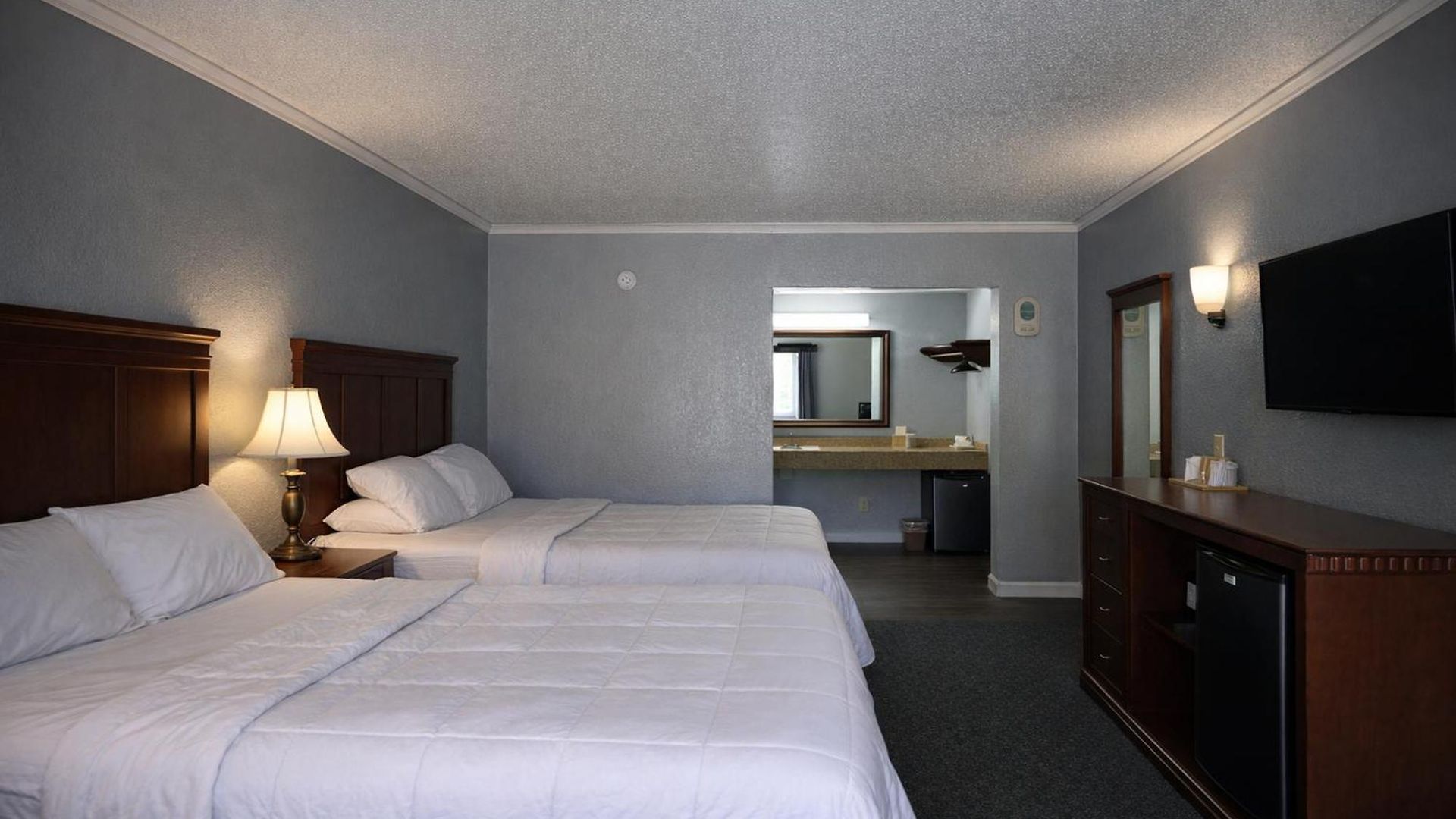 Quarters & Hotel 3*