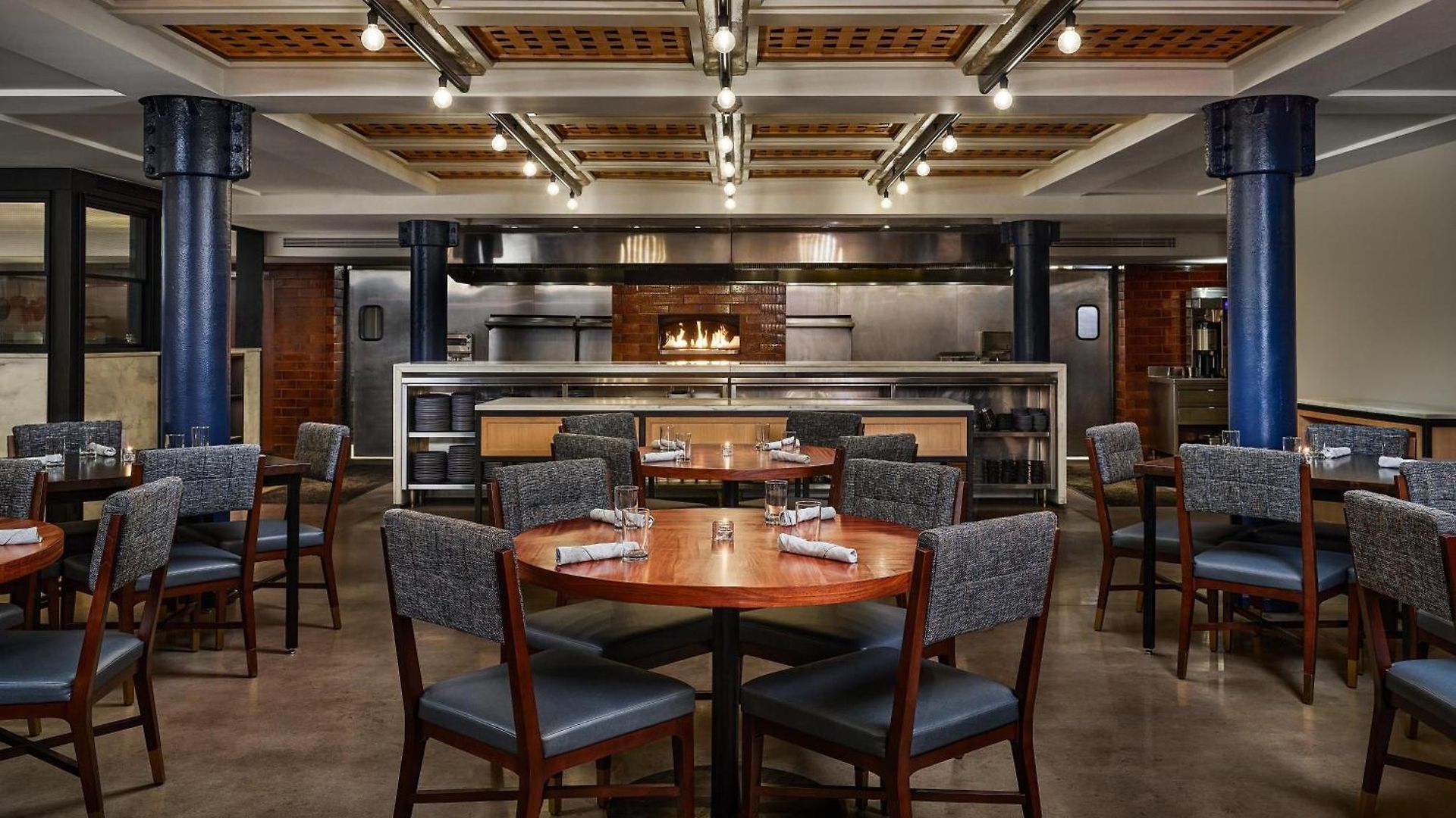 The Untitled Hotel, Tapestry Collection By Hilton 4* Nashville