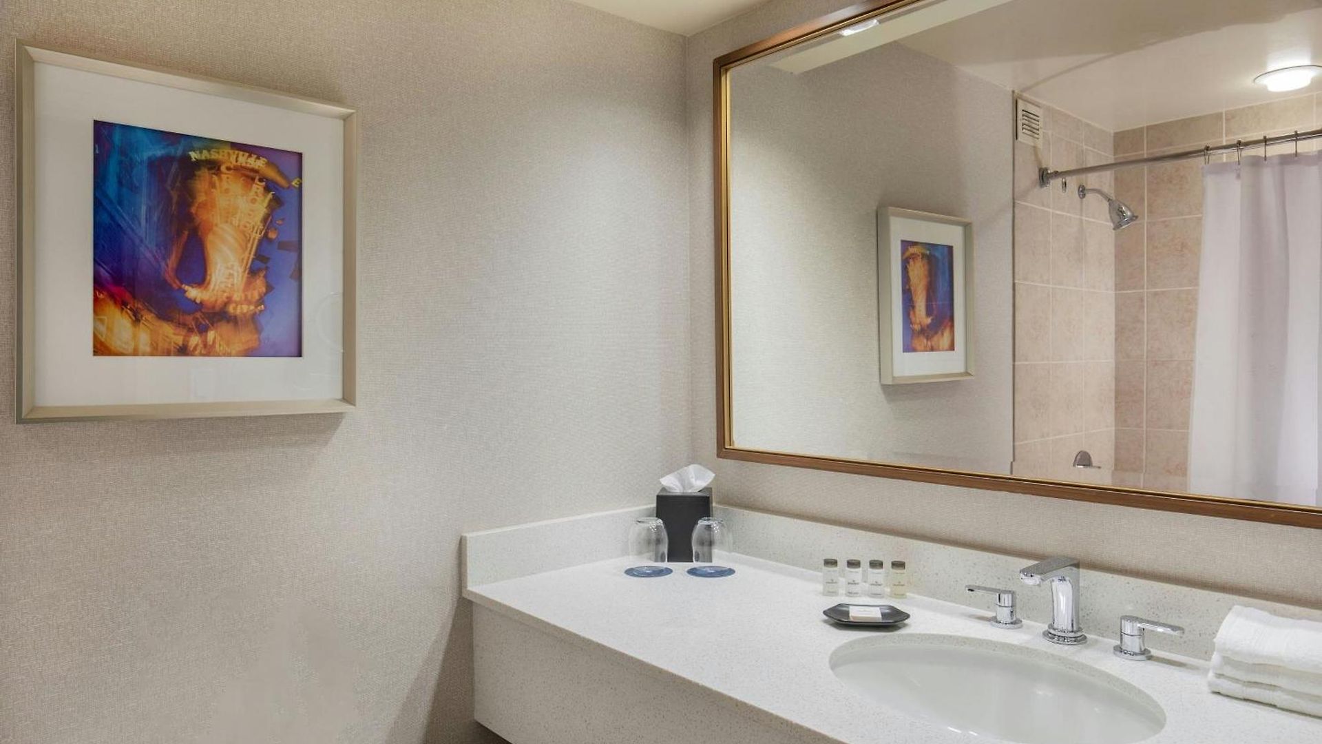 Sheraton Music Airport 4* Nashville