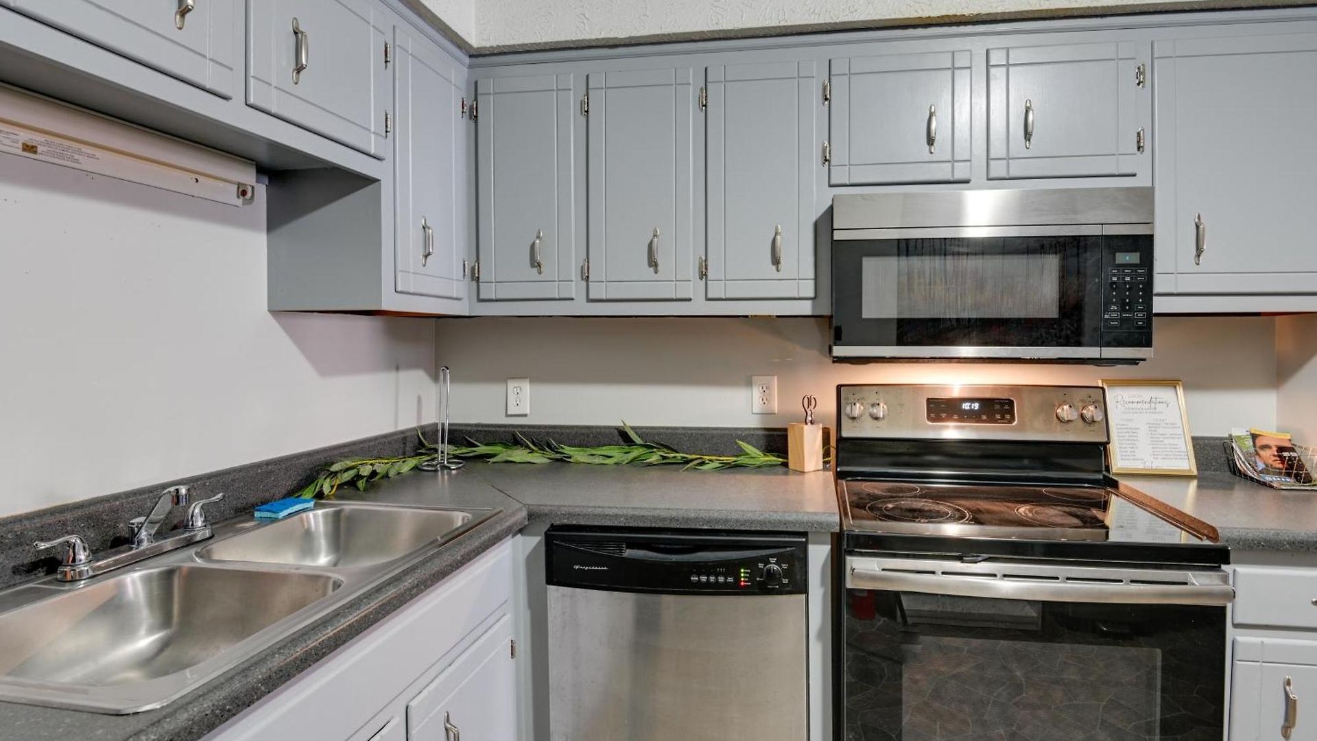 Apartment 1 Mi To Dtwn: Pet-friendly In *