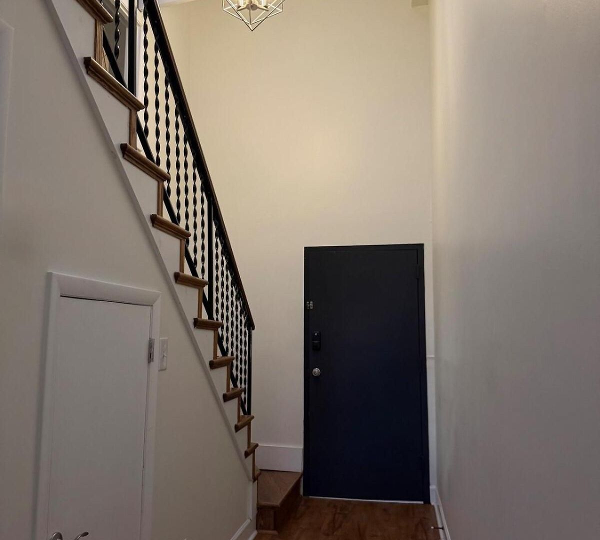The Lofts At 107 Aparthotel