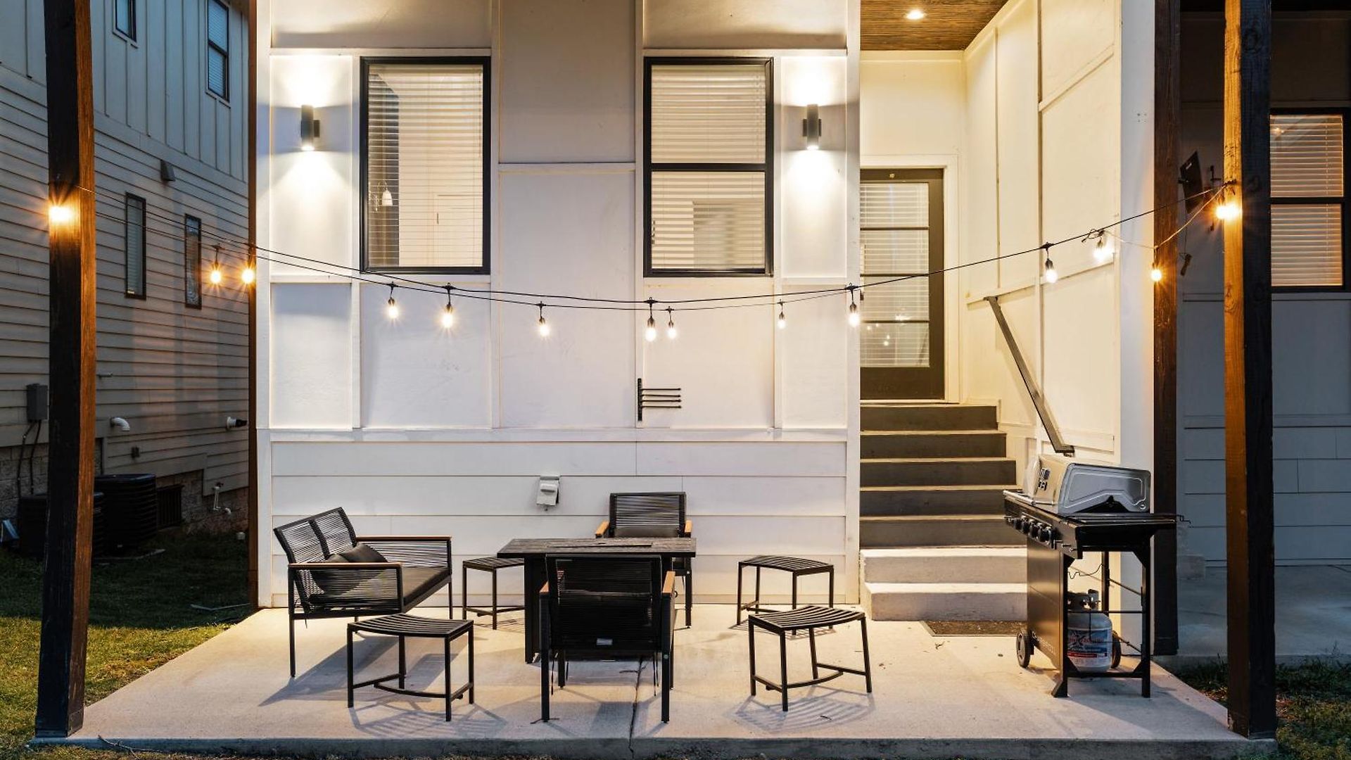 Balcony Bar, Grill & Firepit With A View And Sleeps 16 Only 8 To Broadway Nashville