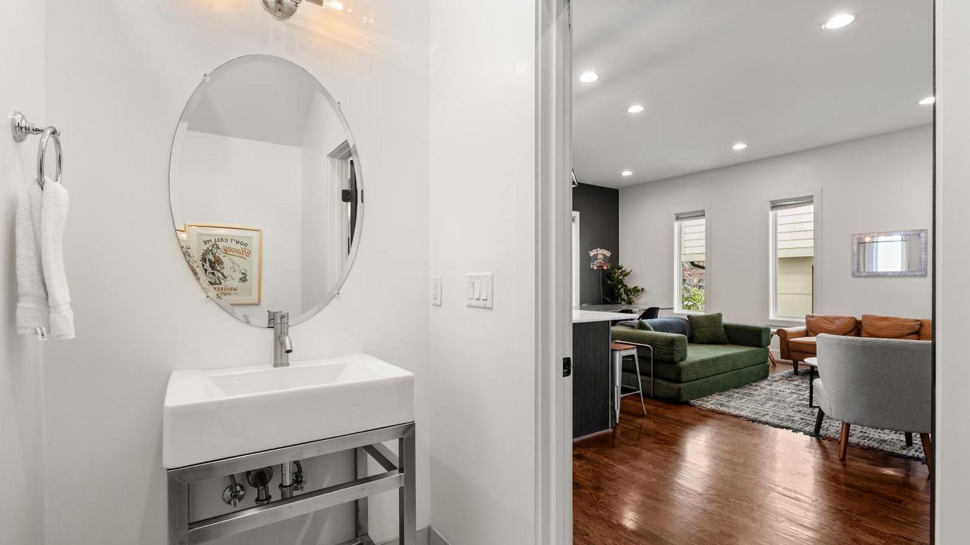 Holiday home Downtown Views With Rooftop Golf Grill And Firepit Only 8min To Broadway *