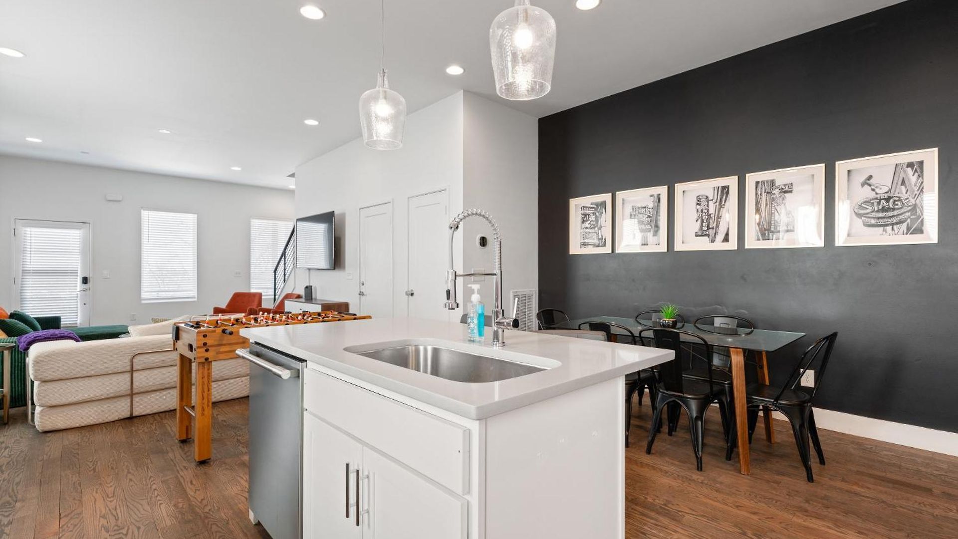 Balcony Bar, Grill & Firepit With A View And Sleeps 16 Only 8 To Broadway *