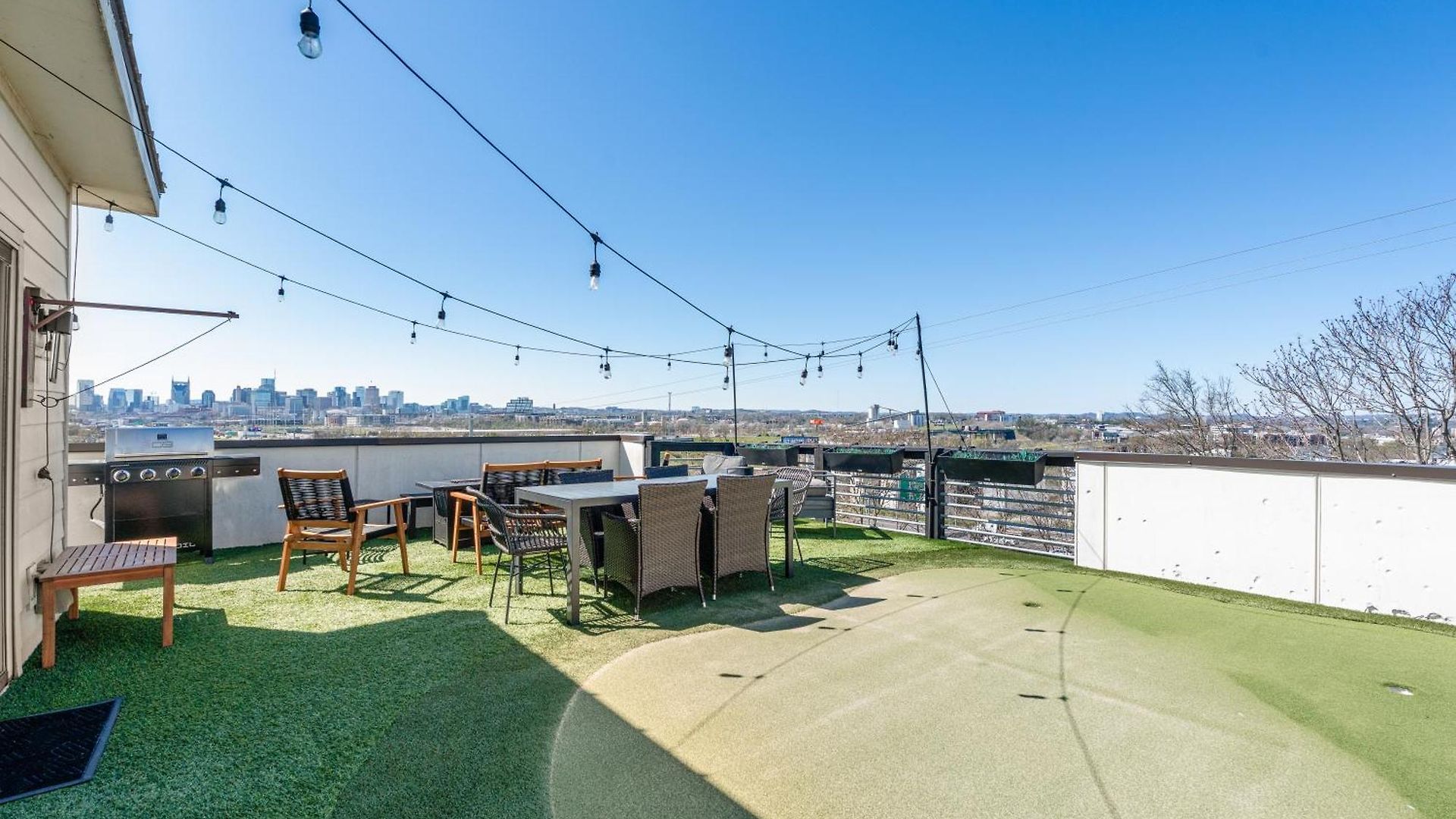 8min To Downtown With Rooftop Golf Grill And Firepit Holiday home