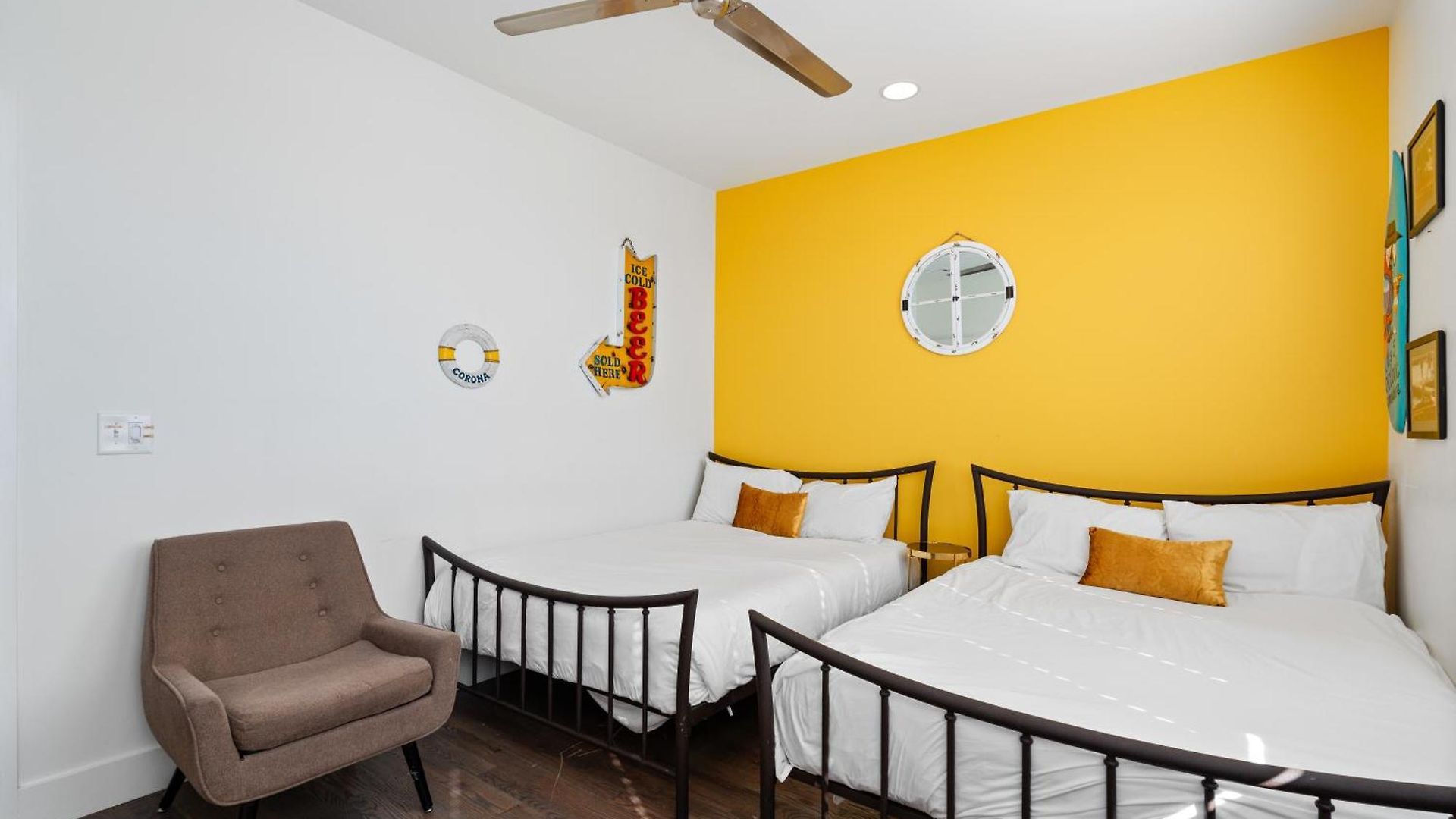 Balcony Bar, Grill & Firepit With A View And Sleeps 16 Only 8 To Broadway