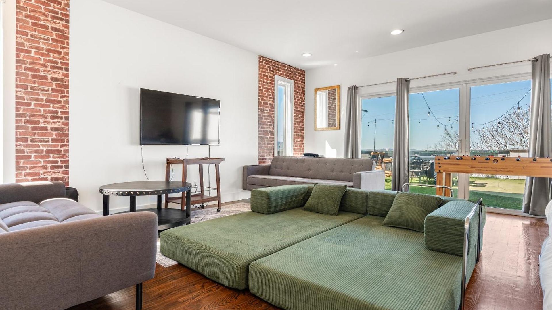 8min To Downtown With Rooftop Golf Grill And Firepit Holiday home Nashville