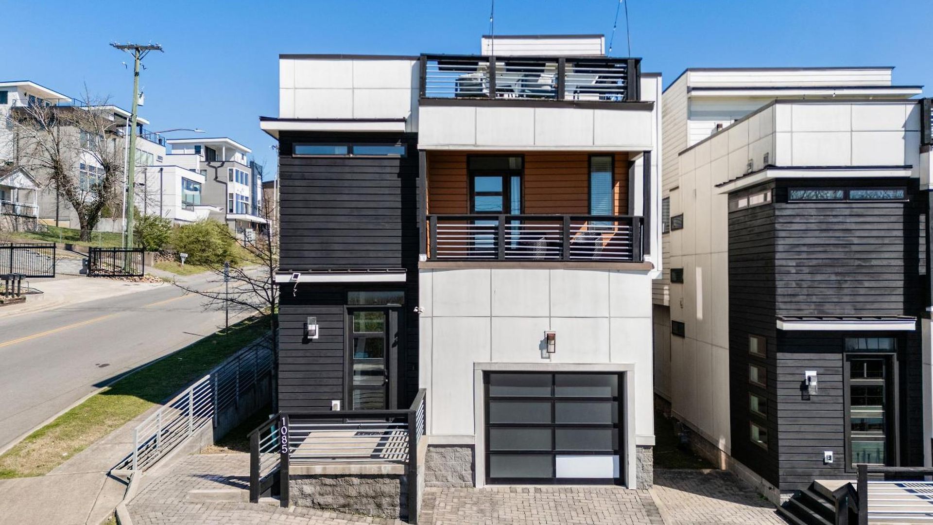 Rooftop Golf Grill And Firepit With Downtown Views Only 8min To Broadway Holiday home