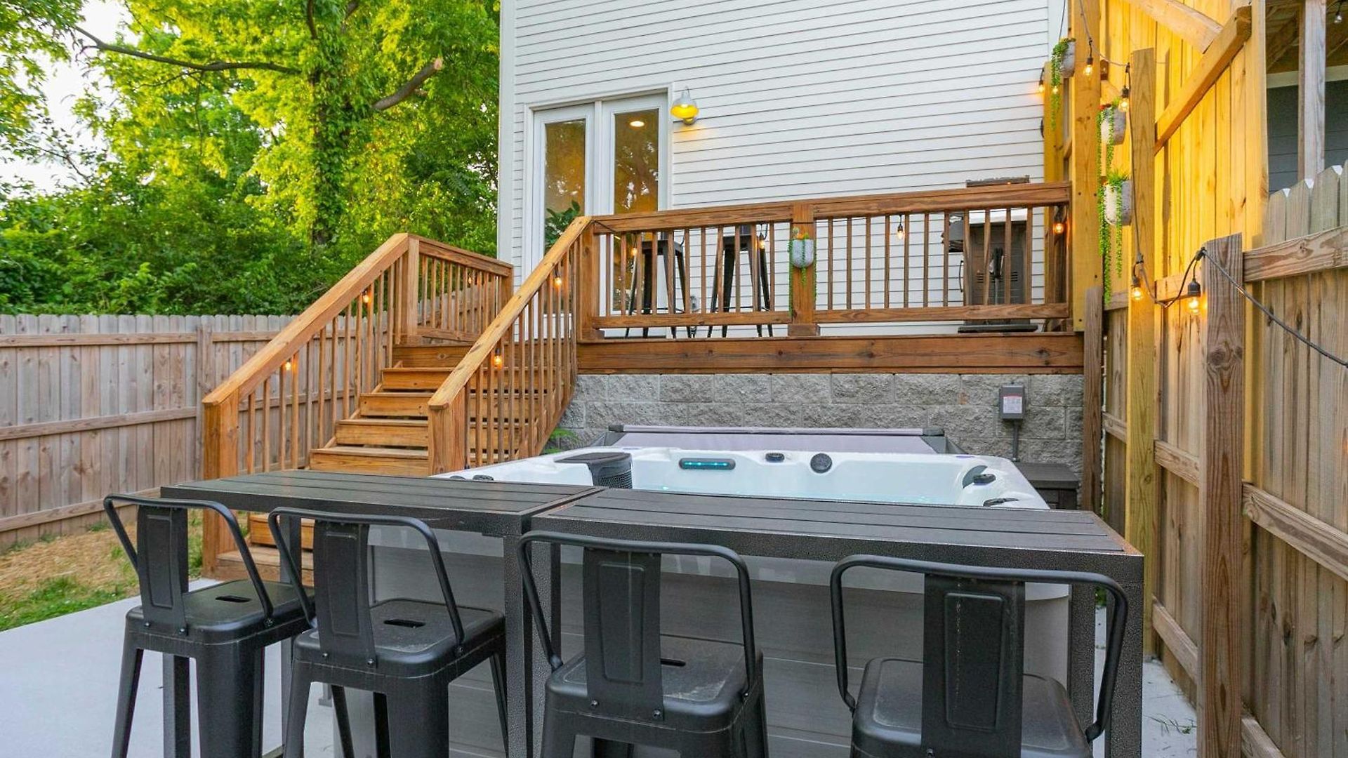Vacation Haven Hot Tub Fire Pit Grill & Arcade * Nashville
