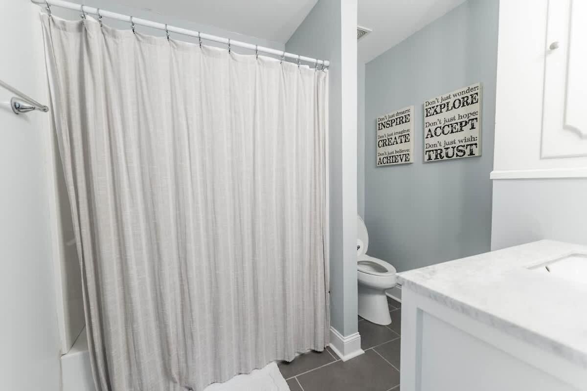 Cozy Retreat 10 Min To Broadway Holiday home Nashville