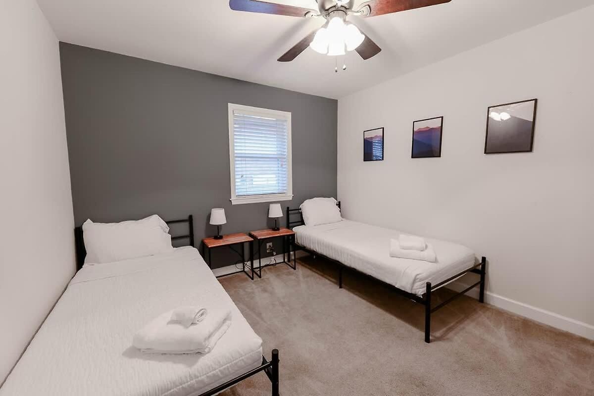 Cozy Retreat 10 Min To Broadway Holiday home Nashville