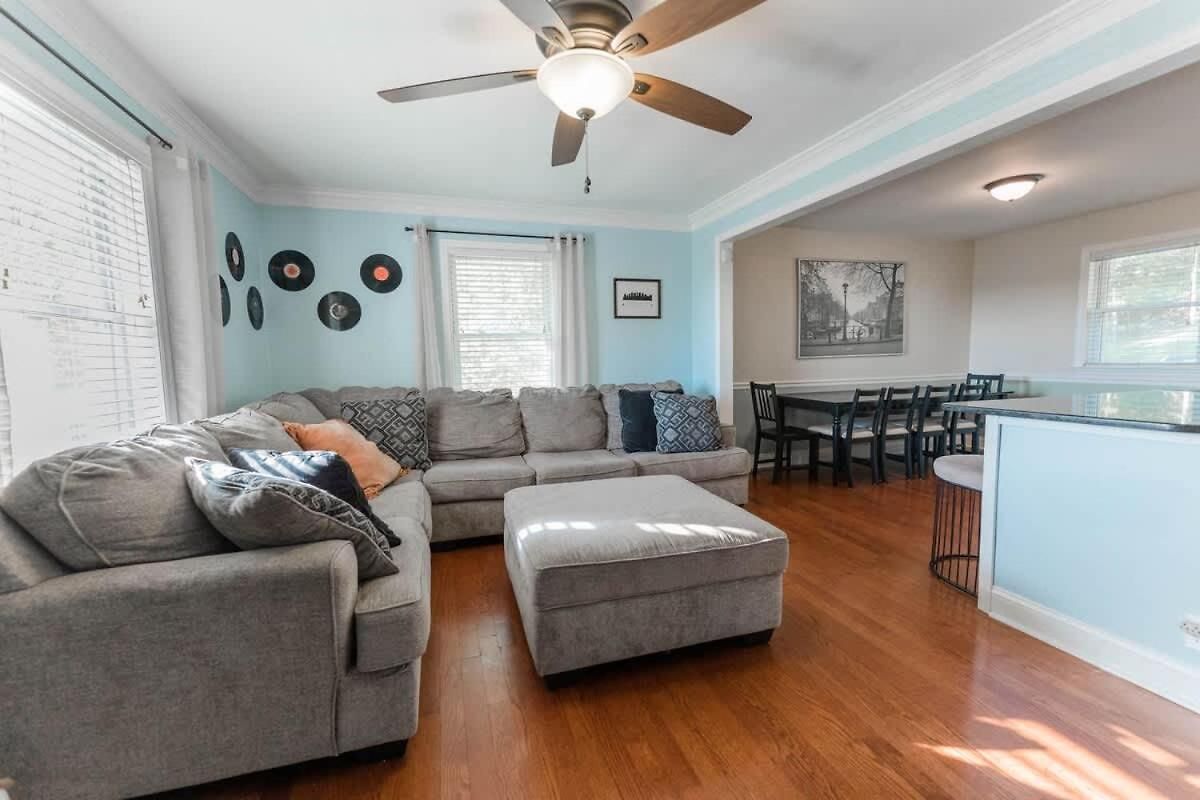 Cozy Retreat 10 Min To Broadway