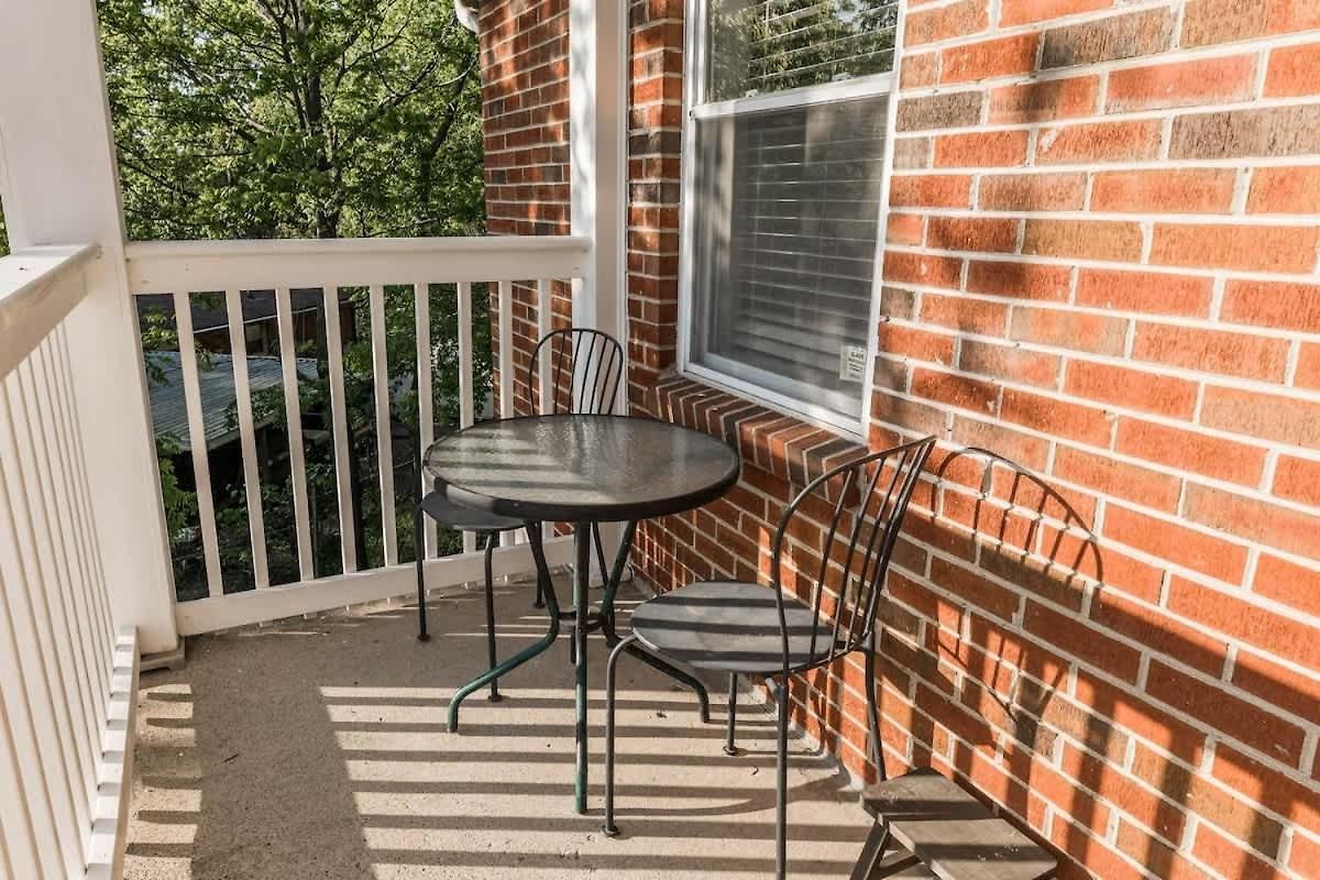 Holiday home Cozy Retreat 10 Min To Broadway