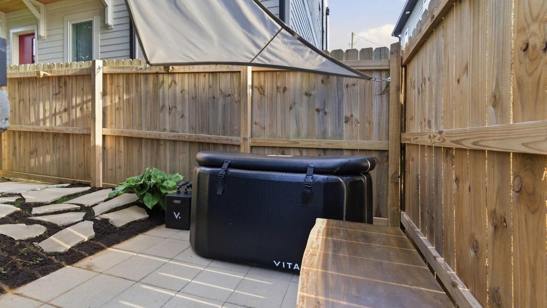 Designer Single Family House-rooftop- Hot Tub Holiday home Nashville