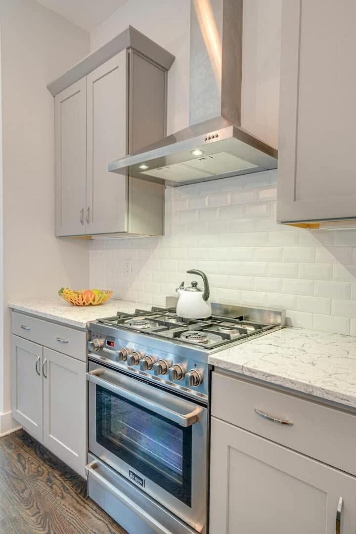 Cultured Coach - Music Row - Mins To Downtown Holiday home *