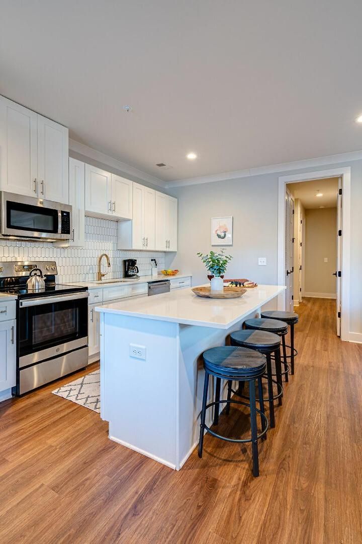 Mesmerize Melrose - 5 Mins To Broadway - Rooftop Deck *