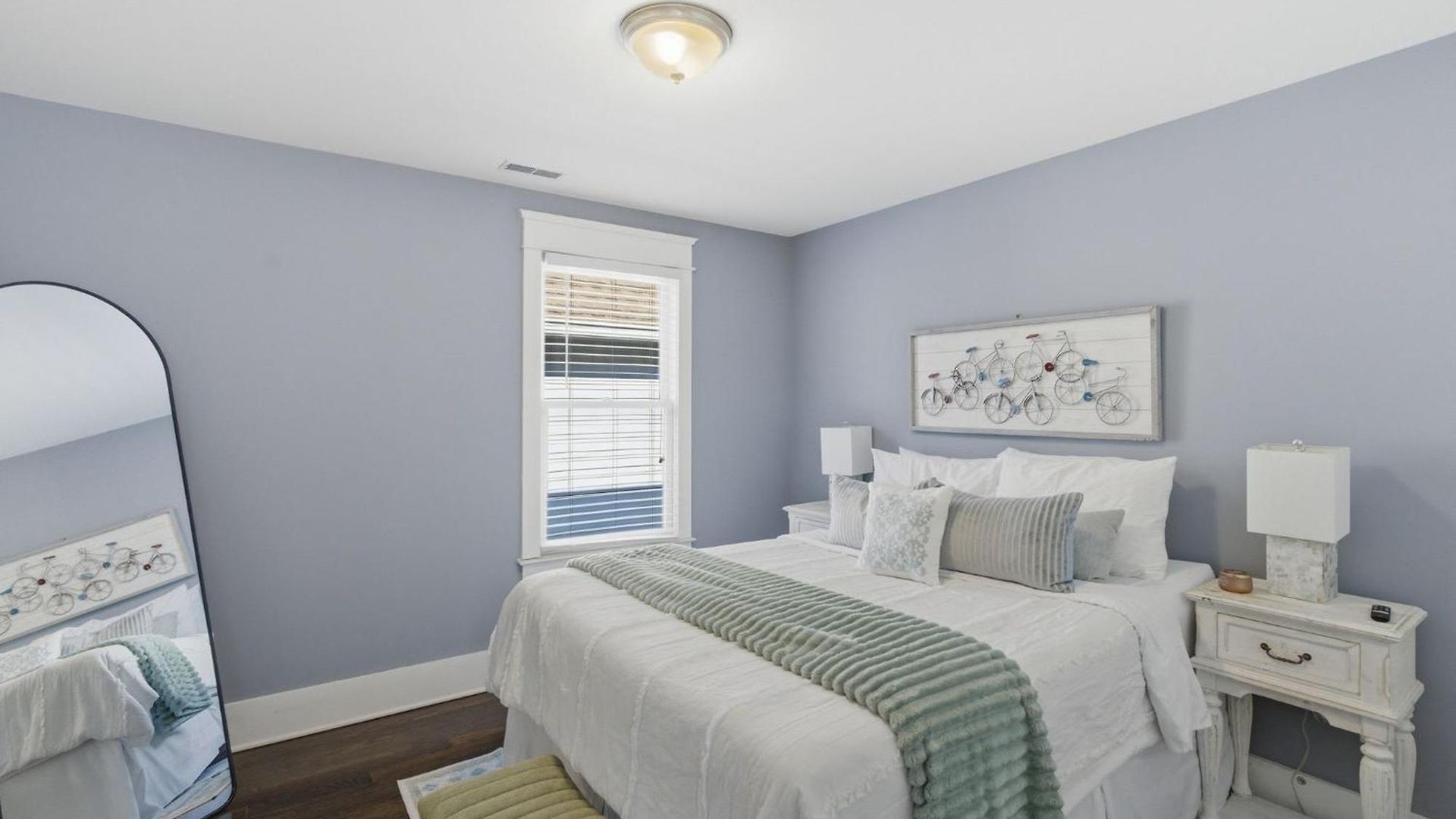 Holiday home New 7 Mins To Broadway Sleeps 8 *