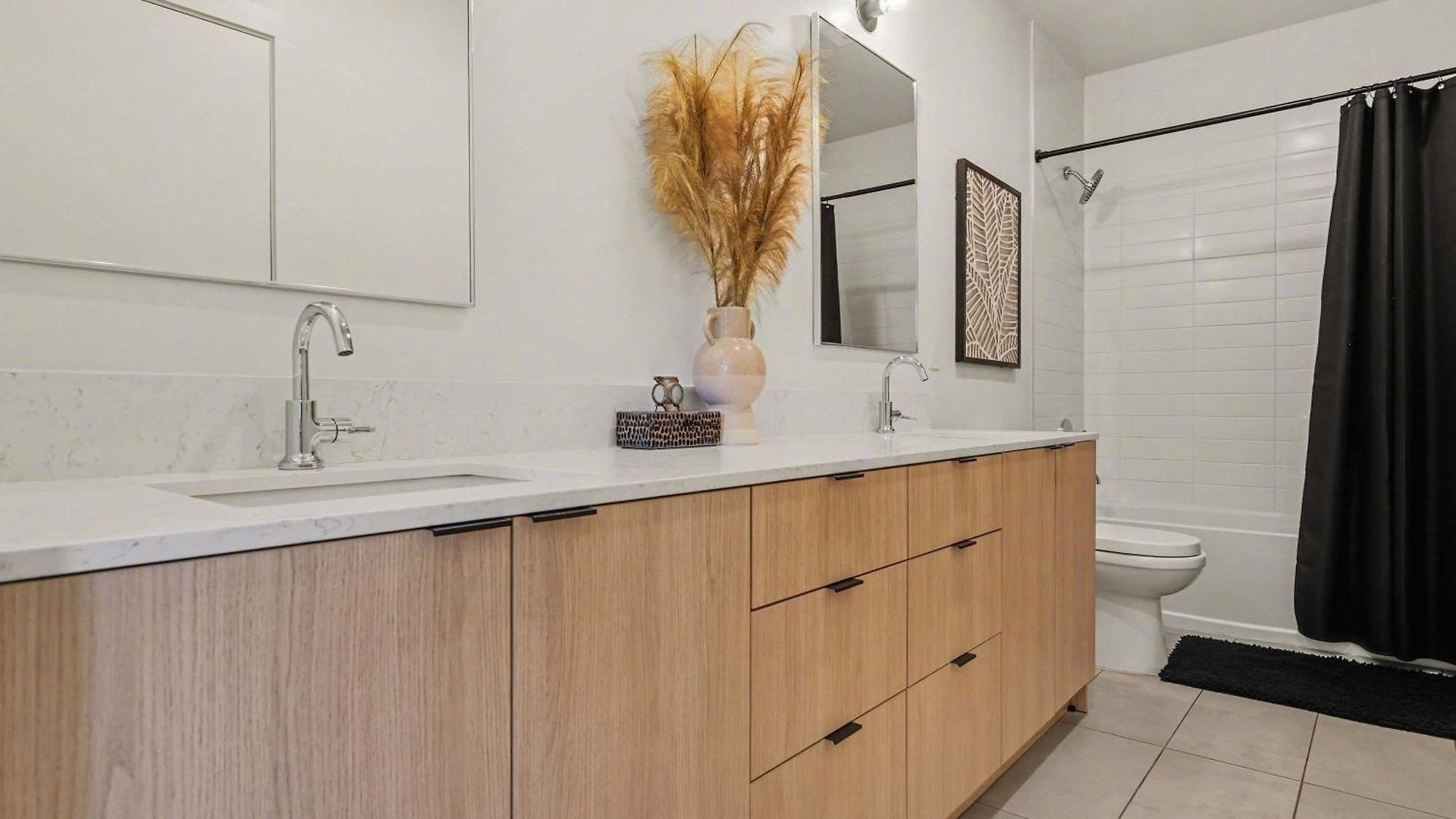 Hyve - Boho Bliss - 3 Bedroom - Located In Sobro
