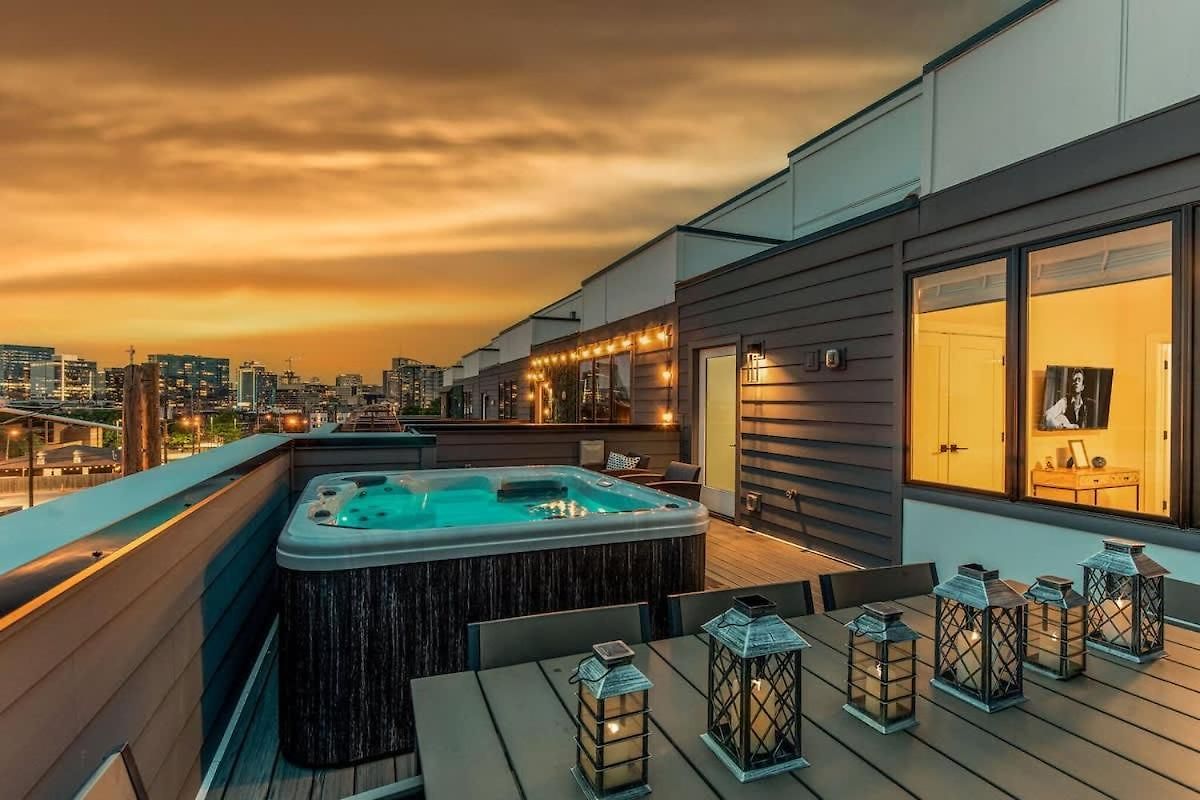 Holiday home Edgehill Duo - 2 Townhomes - Mins Vanderbilt