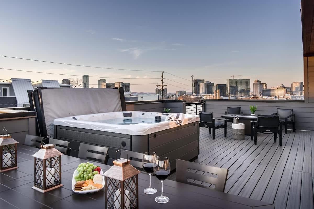 Urban Row - Rooftop Hottub - Heart Of Gulch Nashville