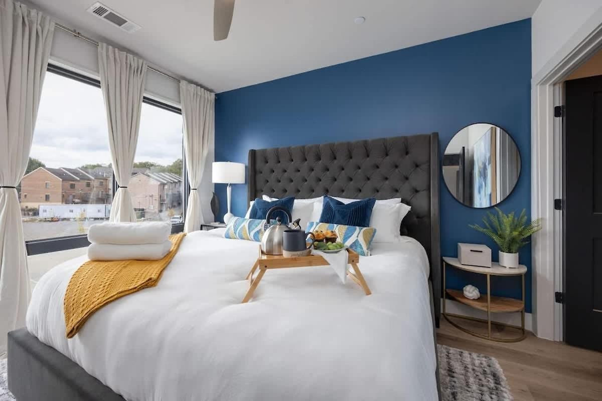 Parthenon Park-odyssey-heart Of Midtown Holiday home
