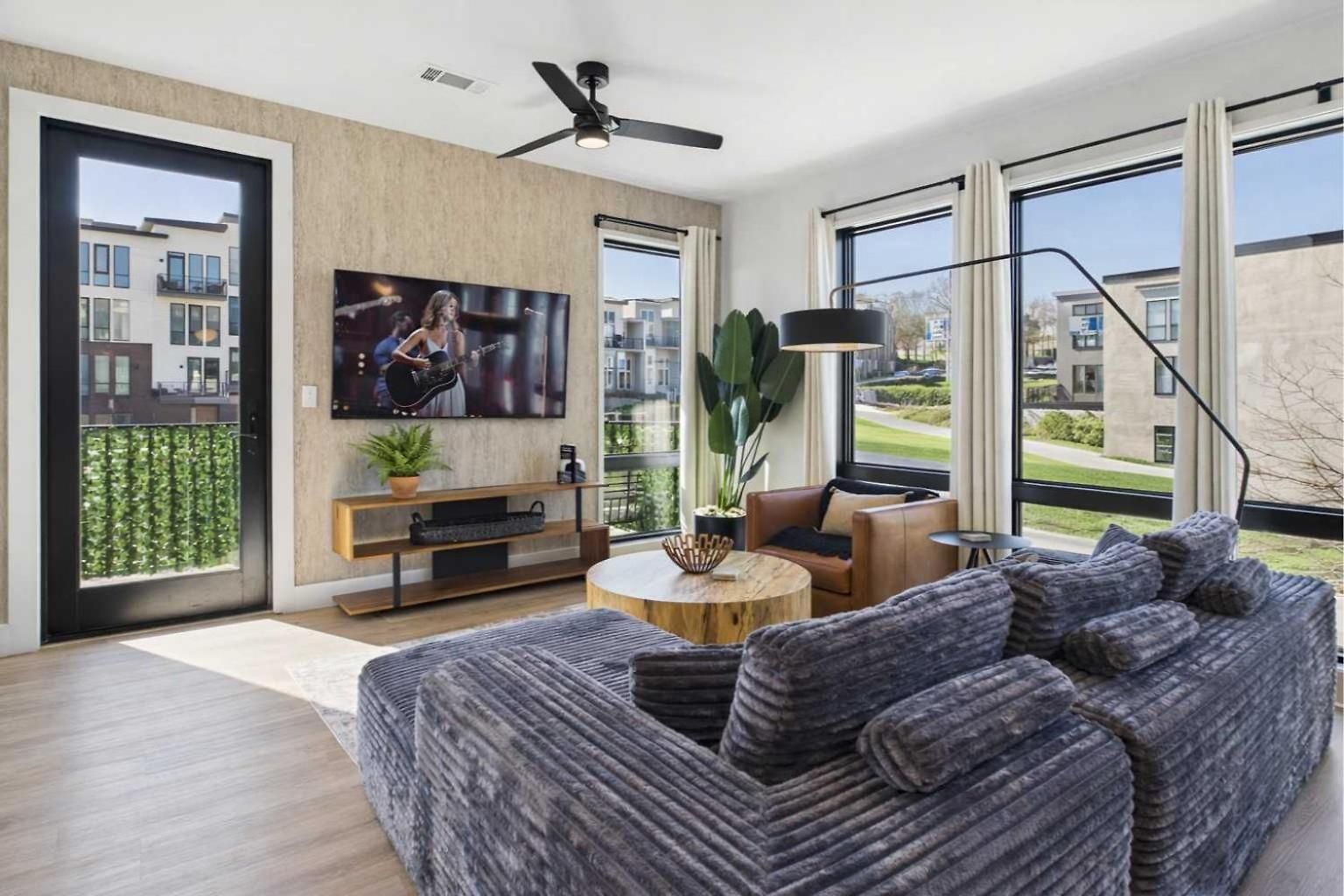 Cowboy - Odyssey - Heart Of Midtown Holiday home *