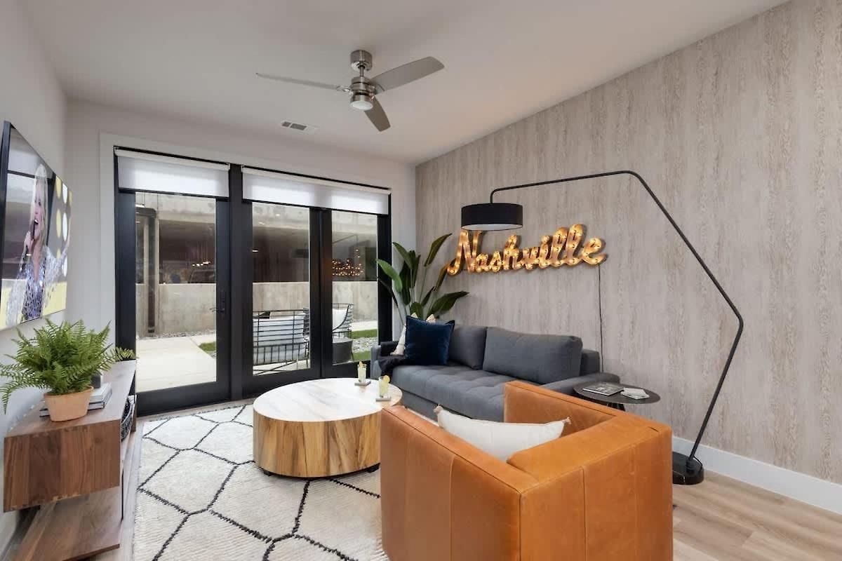 Jupiter - Odyssey - Heart Of Midtown Holiday home *