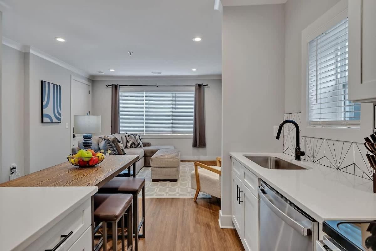 Melrose Mezzo - 5 Mins To Broadway - Rooftop Holiday home
