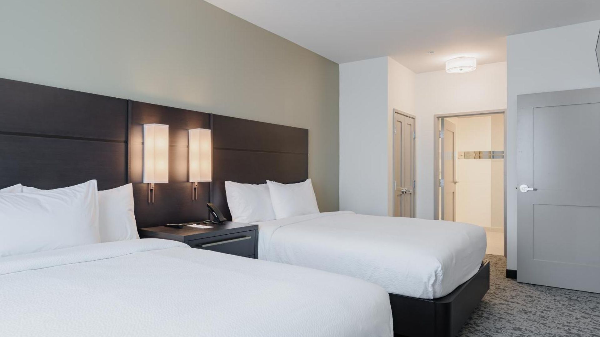 Hotel By Marriott Metro Center Nashville