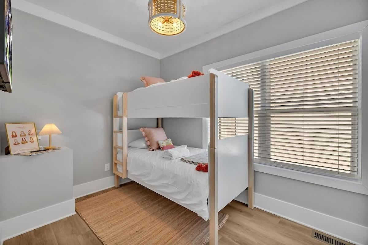Alto-private Rooftop Deck-8 Mins To Broadway Holiday home