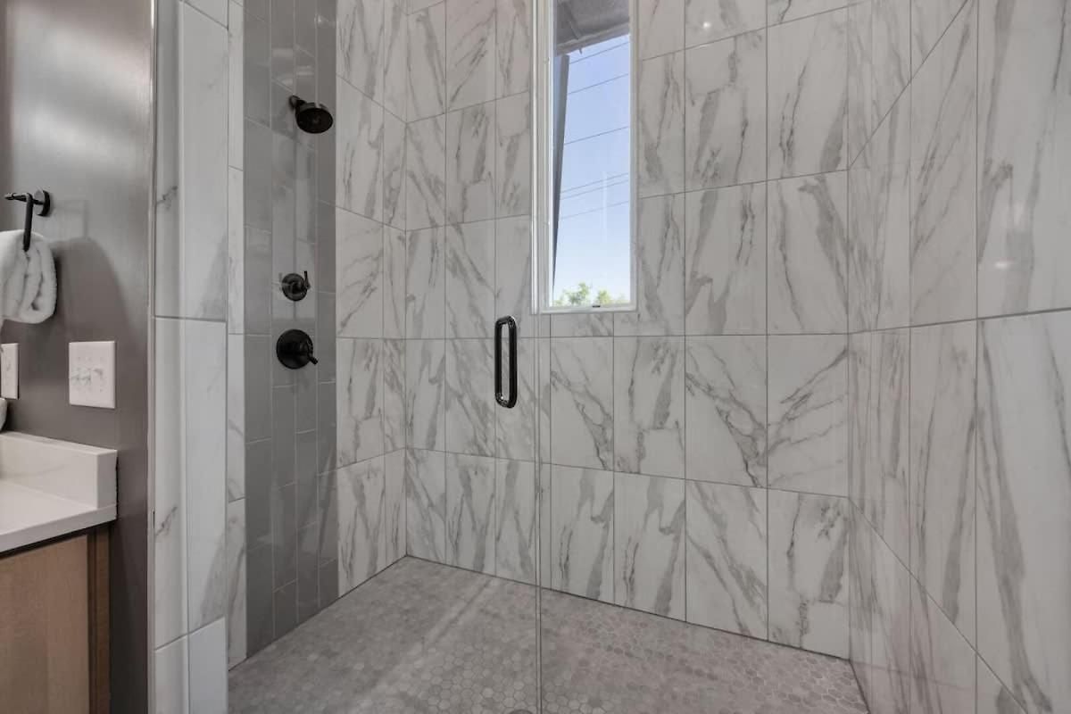 Luxe-elevate-modern Luxury-stunning Views Nashville