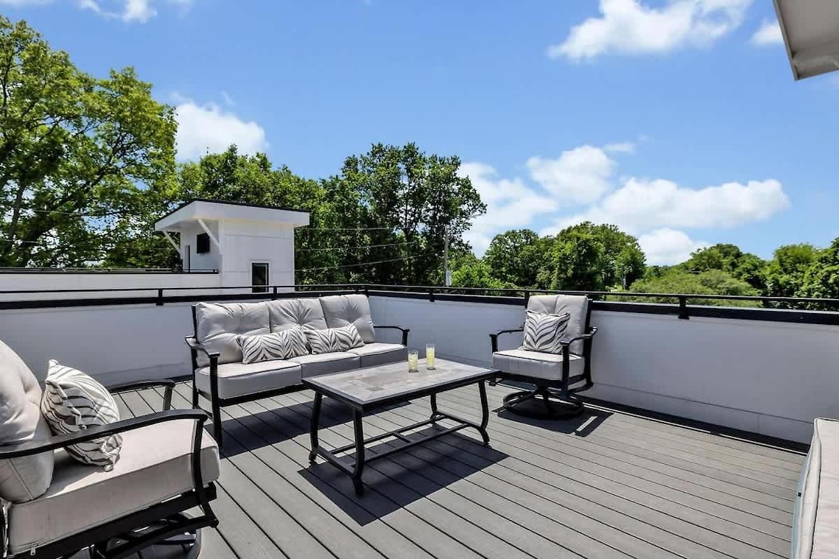 Soprano - Private Rooftop - 8 Mins To Broadway * Nashville