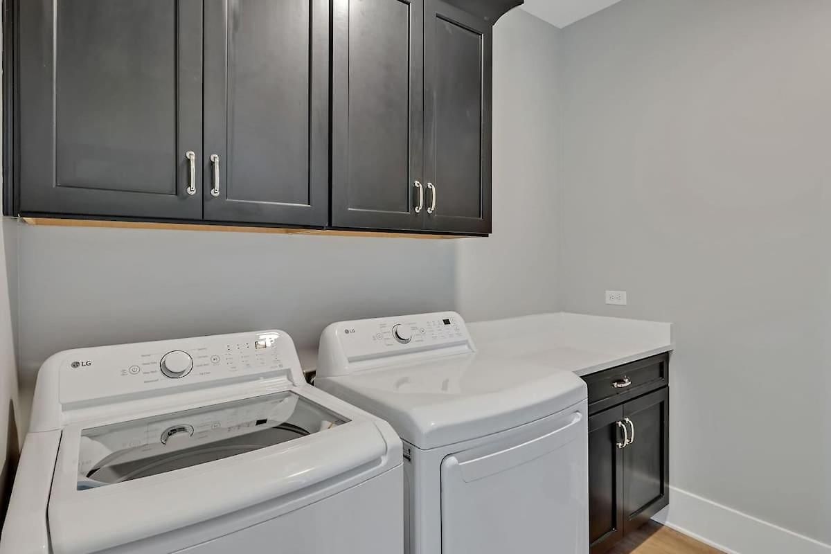 Tenor - Private Rooftop - 8 Mins To Broadway Holiday home *