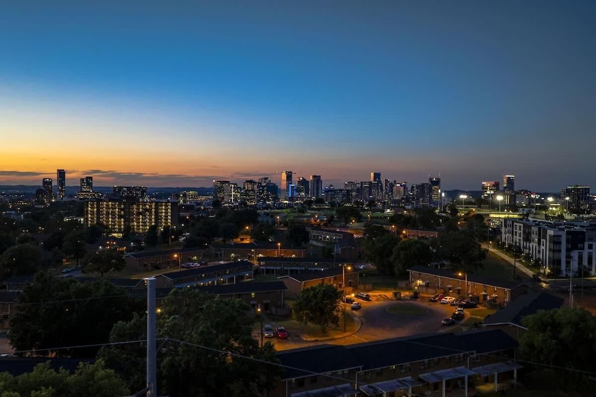 Luxe-elevate-modern Luxury-stunning Views Nashville