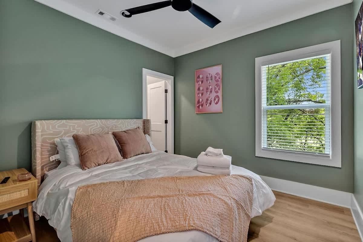 Resonant - 2 Townhomes - 2 Private Rooftop Decks *