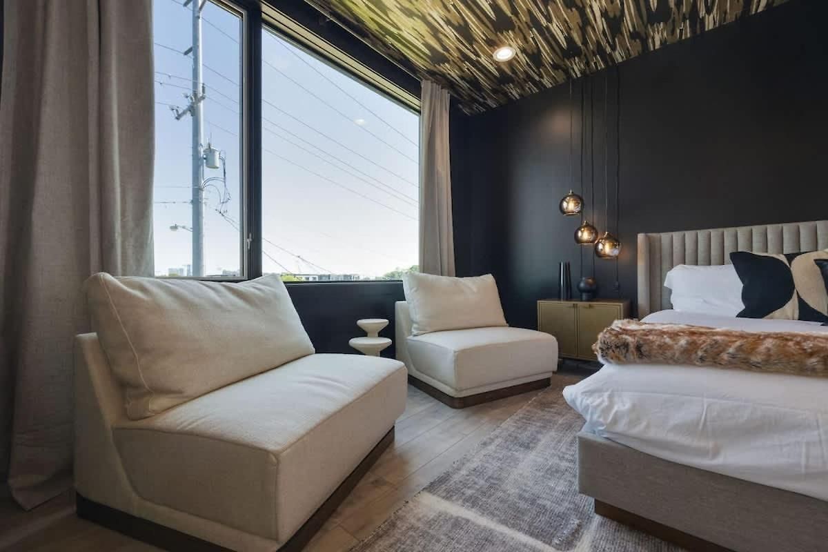 Enchant - Stunning Views - Modern Luxe Holiday home Nashville
