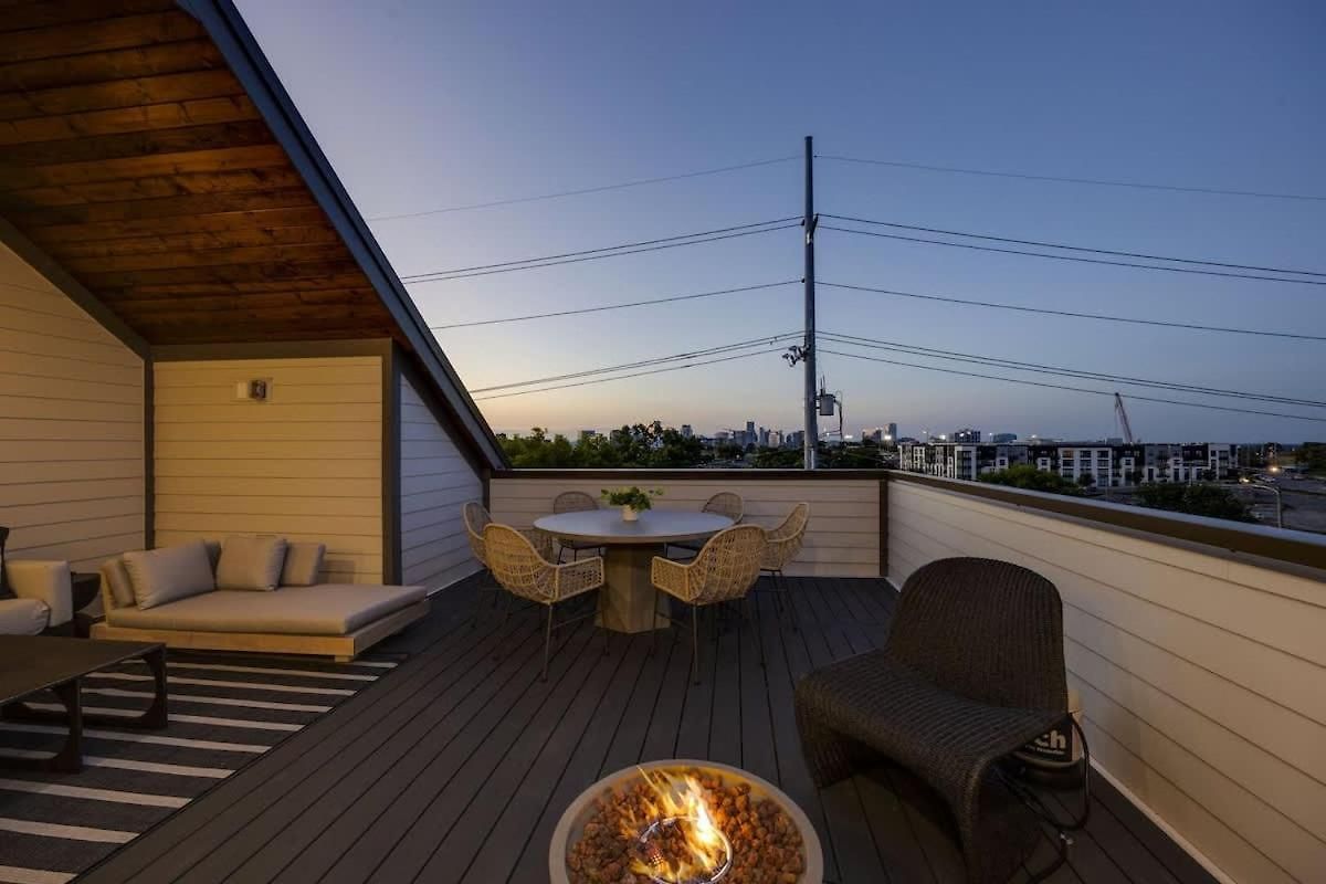 Enchant - Stunning Views - Modern Luxe * Nashville