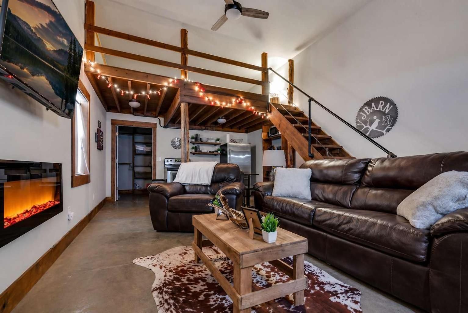 The Den At J-barn - Secluded Retreat Holiday home *