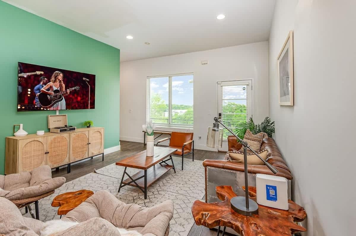 Double Time - Ping-pong Table - Mins To Germantown Holiday home Nashville