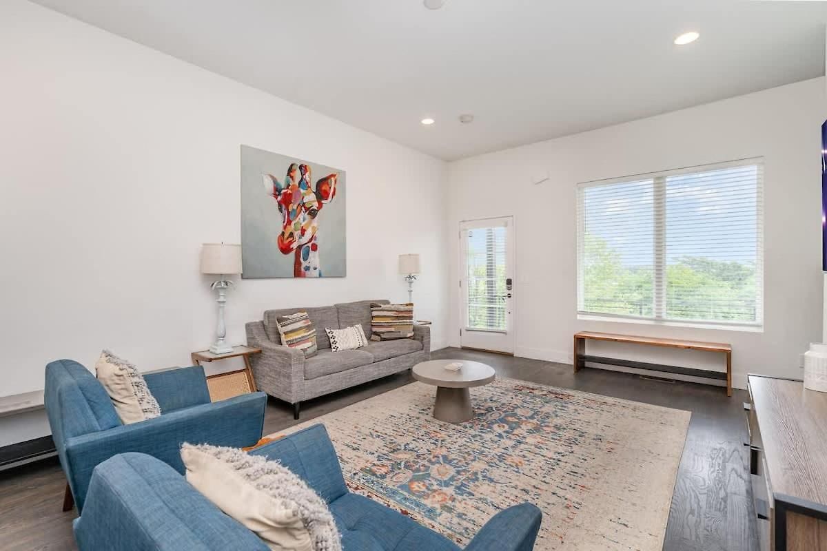 Jade - Private Patio And Balcony - Near Germantown Holiday home