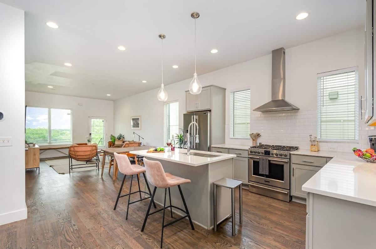 Double Time - Ping-pong Table - Mins To Germantown *