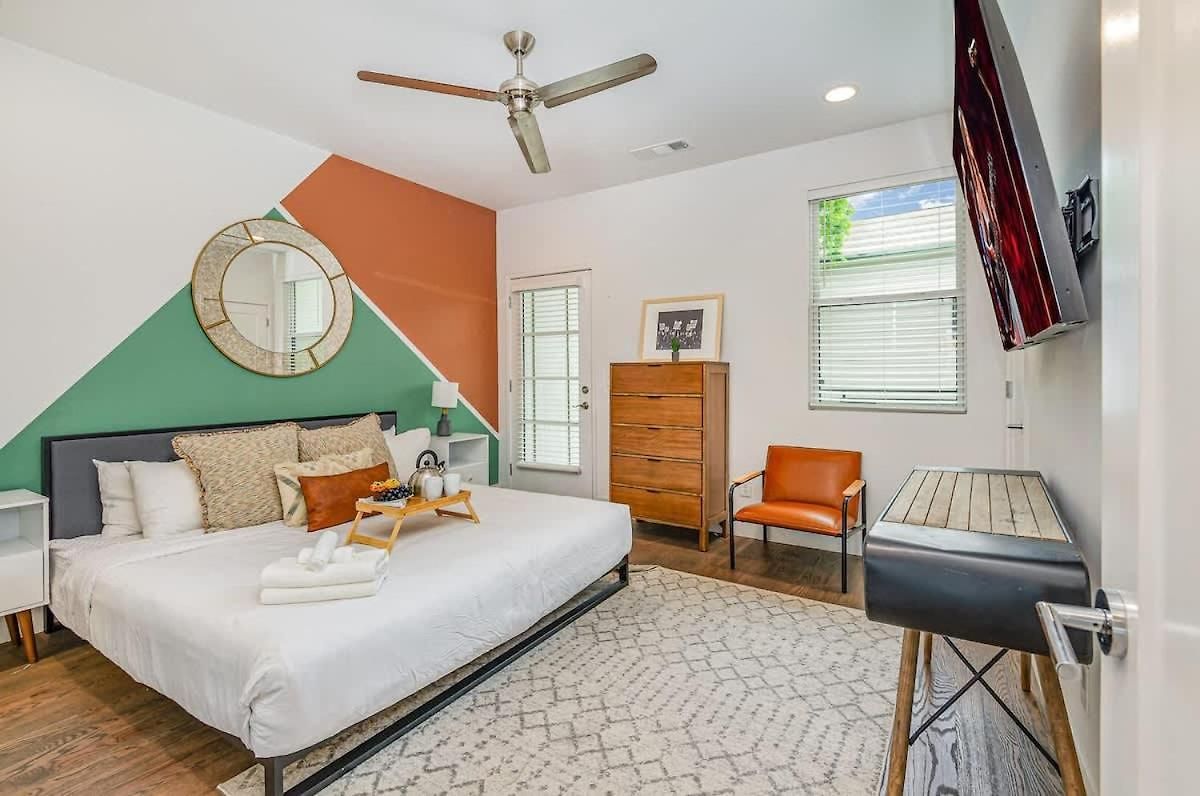 Double Time - Ping-pong Table - Mins To Germantown *